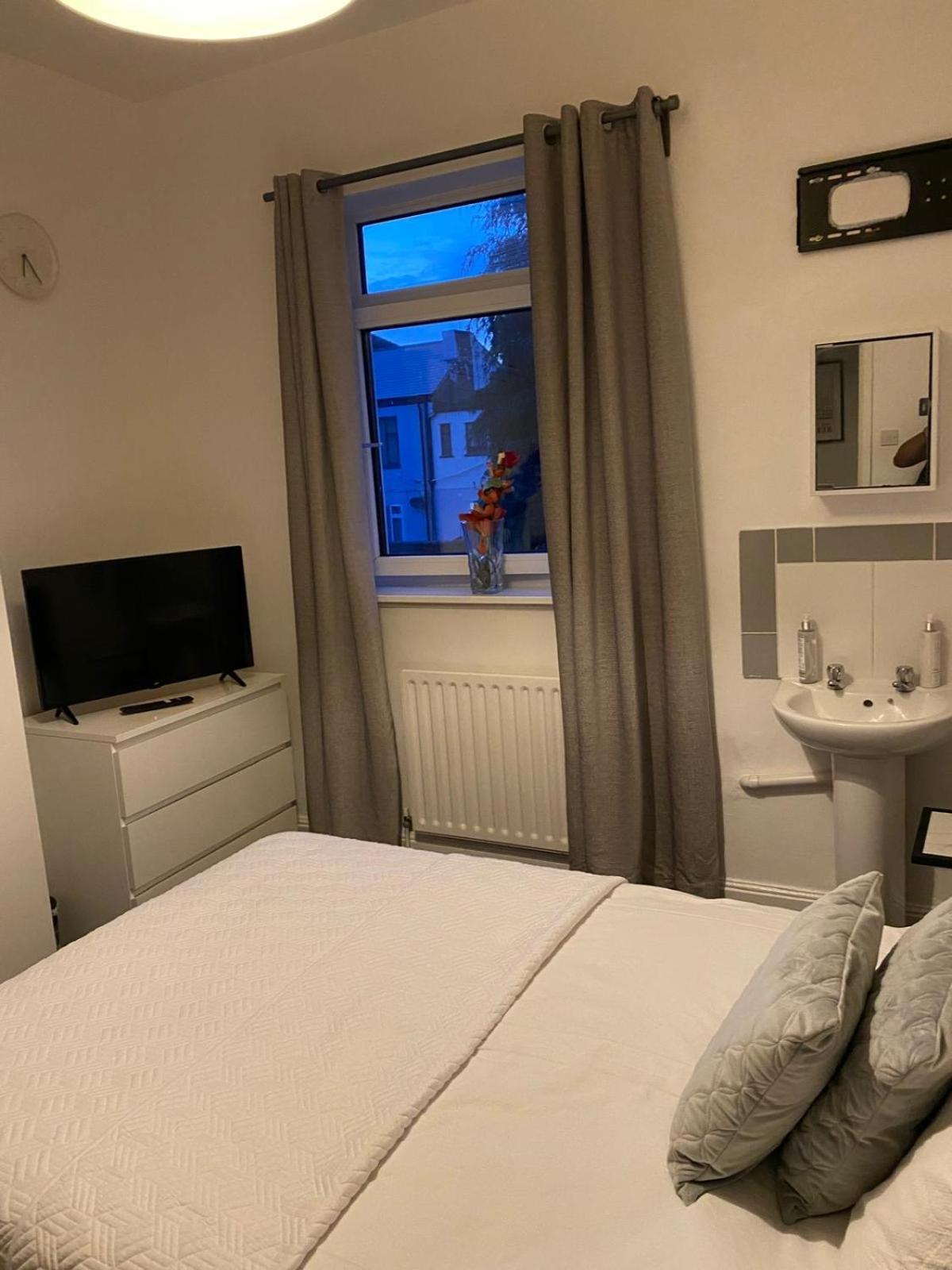 Precise Homes Ltd Wolverhampton Zewnętrze zdjęcie